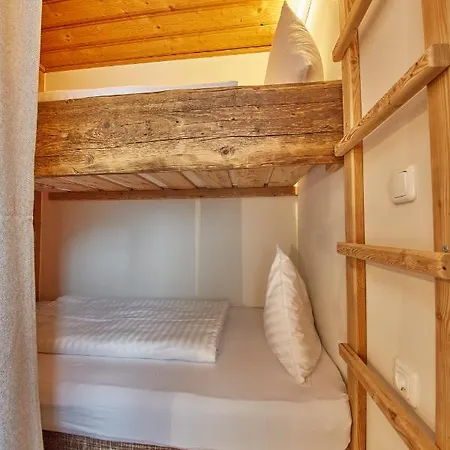 Daire Slope & Smile *